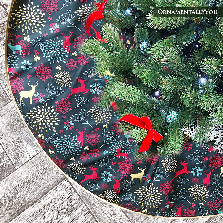 Gold and Red Deer Decoration Pattern Holiday Tree Skirt