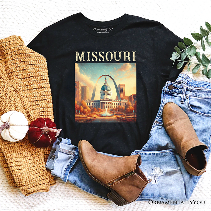 Missouri State Gateway Arch and Courthouse T-Shirt, Iconic St. Louis Landmarks Tee and Travel Souvenir
