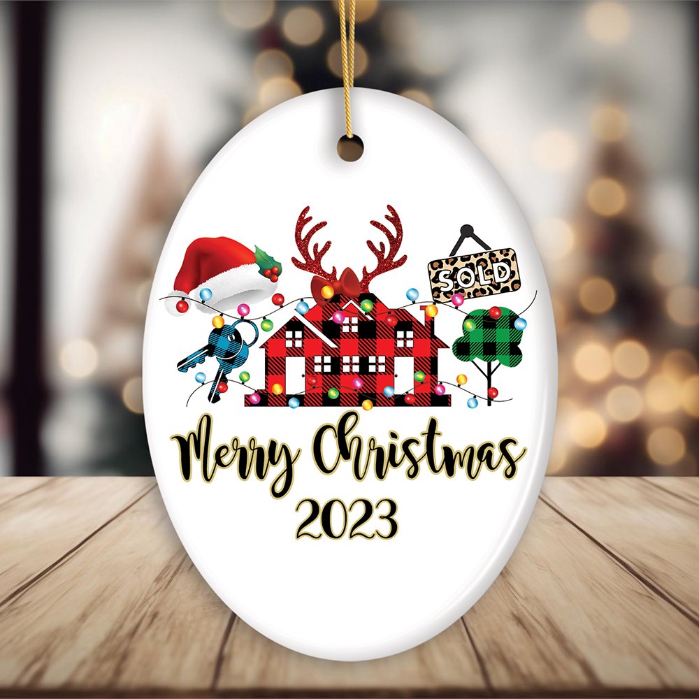 Personalized Realtor Buffalo Plaid Leopard Merry Christmas Ornament, Gift From Customers Ceramic Ornament OrnamentallyYou Oval 